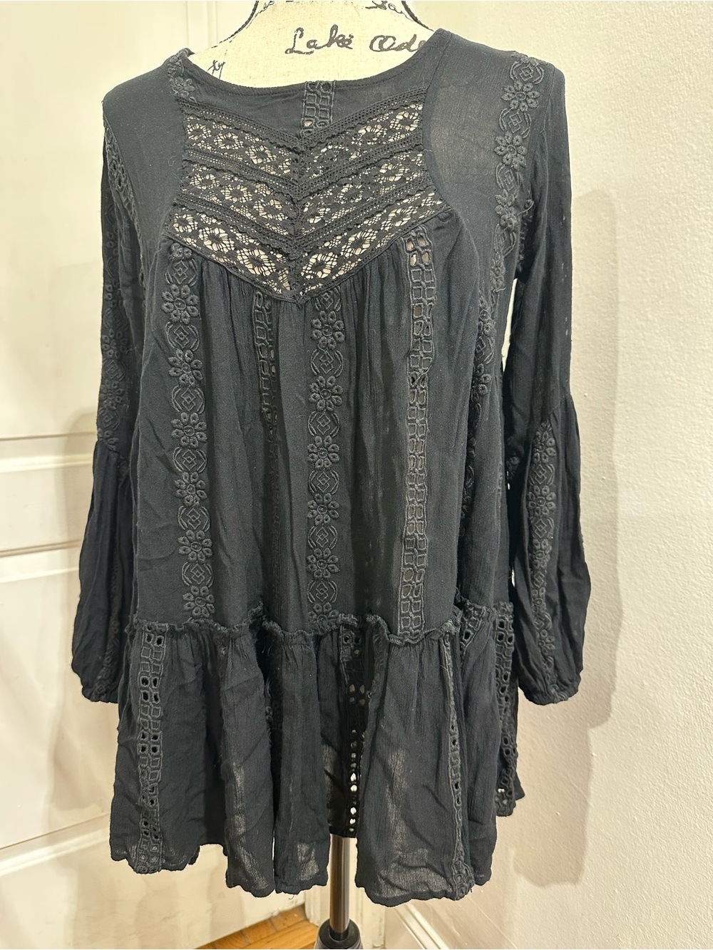 Black Lace-Detail Long-Sleeve Women’s Blouse